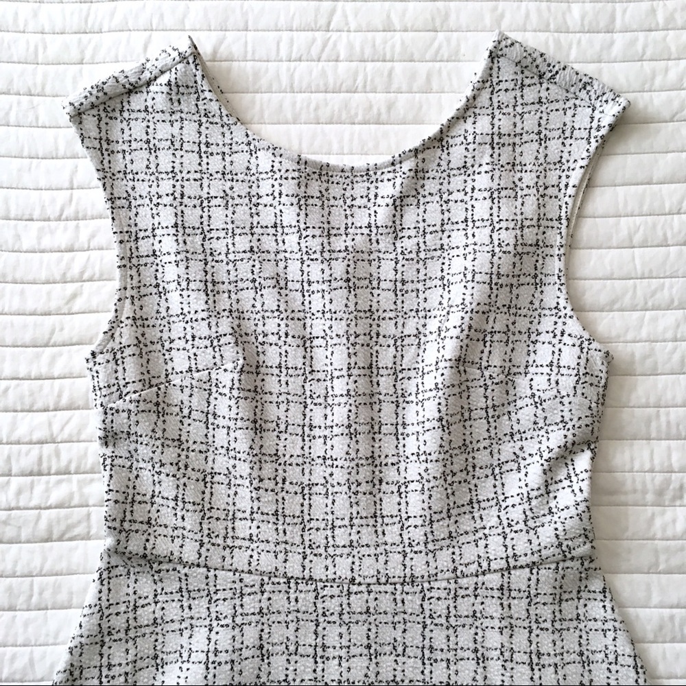 NEW Loft White and Black Print Skater Dress Sz 2 - Picture 6 of 8